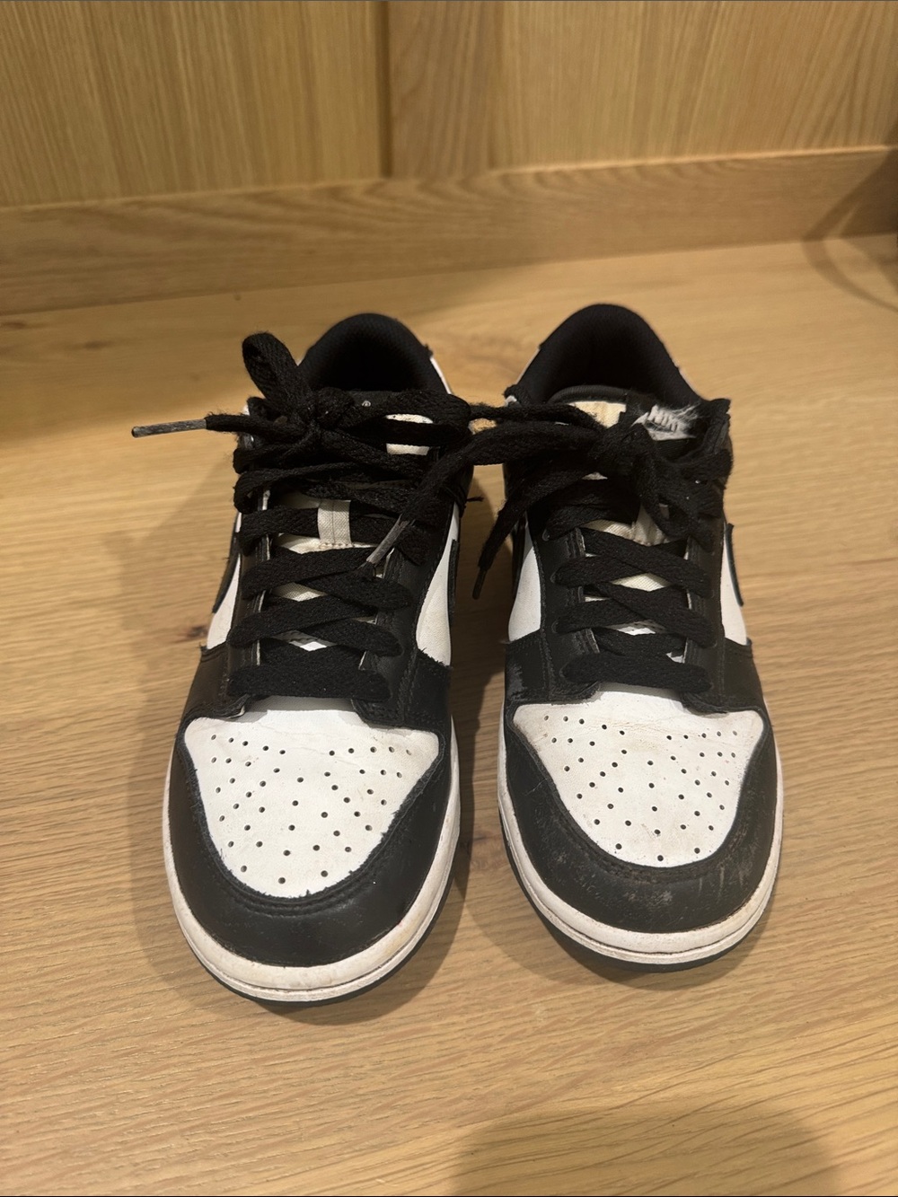 Nike Pandas low dunks size 4.5 youth